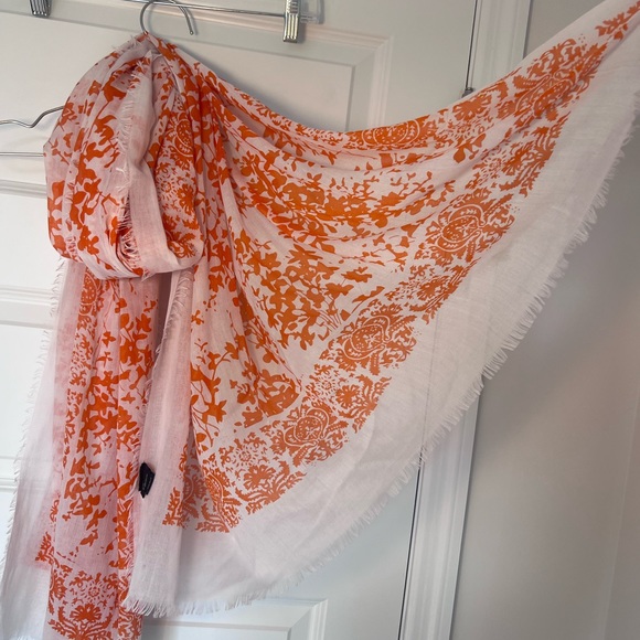 Orange patterned Scarf - Picture 5 of 5